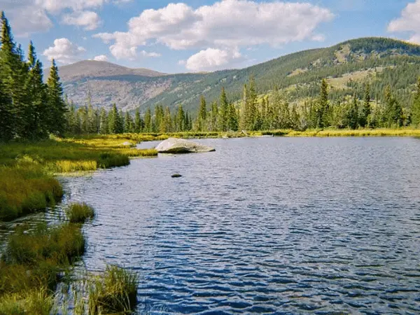 The Lost Lake, a highlight in a dog-friendly hiking trail near Denver